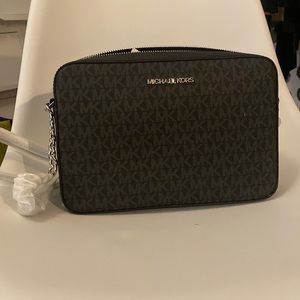 Take two ... calling all crossbody lovers